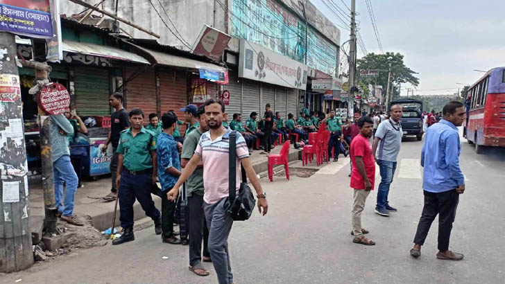 কর্মসূচি দিলেও মাজার রোডে দেখা নেই গণতন্ত্র মঞ্চের