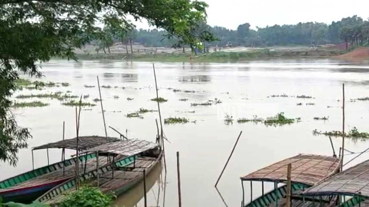 ঝালকাঠিতে হাত-পা বাঁধা অবস্থায় ট্রলারচালক জীবিত উদ্ধার