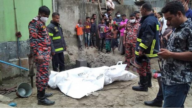 সেপটিক ট্যাংকে প্রাণ গেল বাবা-ছেলের