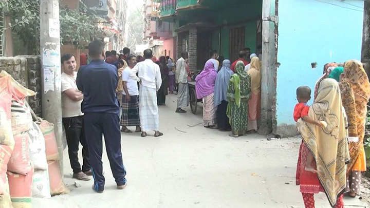 চাচার বাসায় বেড়াতে এসে লাশ হলেন তরুণী, চাচা পলাতক