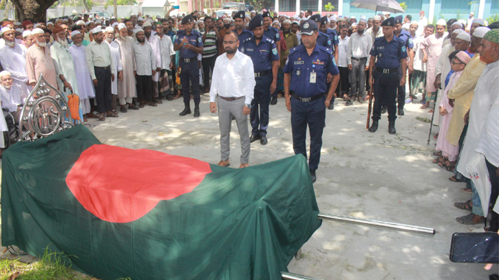 রাষ্ট্রীয় মর্যাদায় বীর মুক্তিযোদ্ধা ডা. কাইয়ুমের দাফন সম্পন্ন