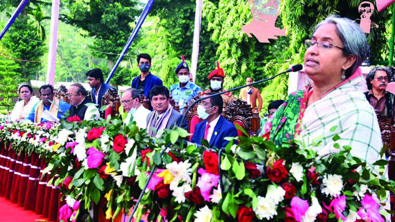 'উচ্চশিক্ষা সনদধারী বেকার তৈরি করতে চাই না'